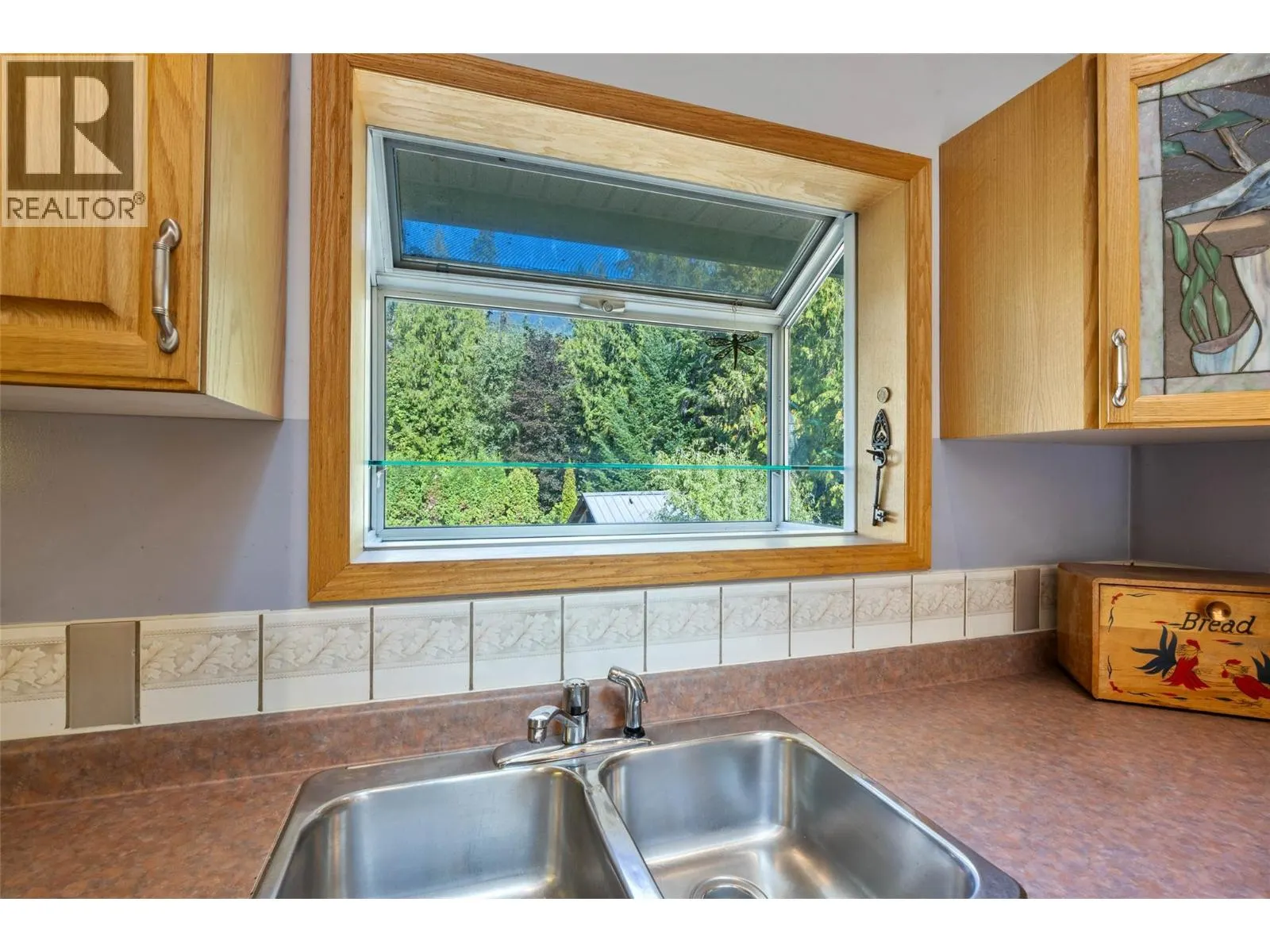 7650 Mountain Drive