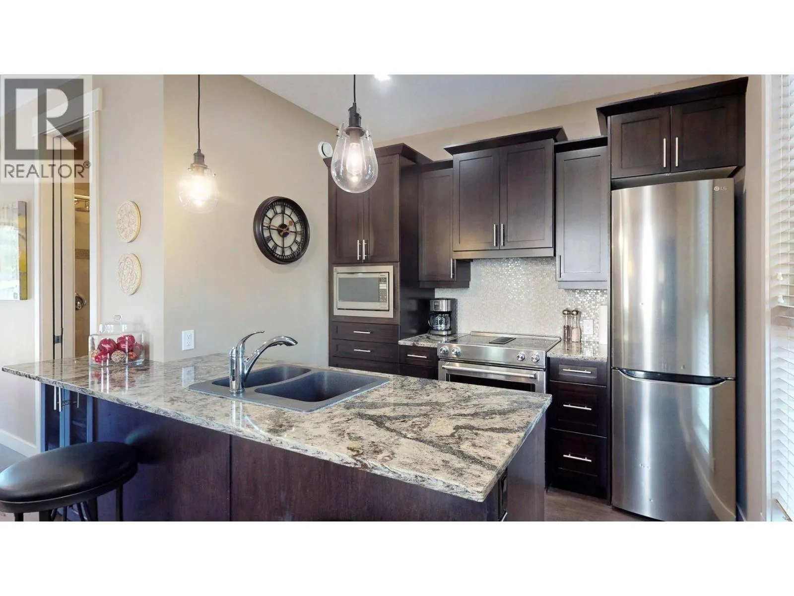 900 BIGHORN Boulevard Unit# 916 C