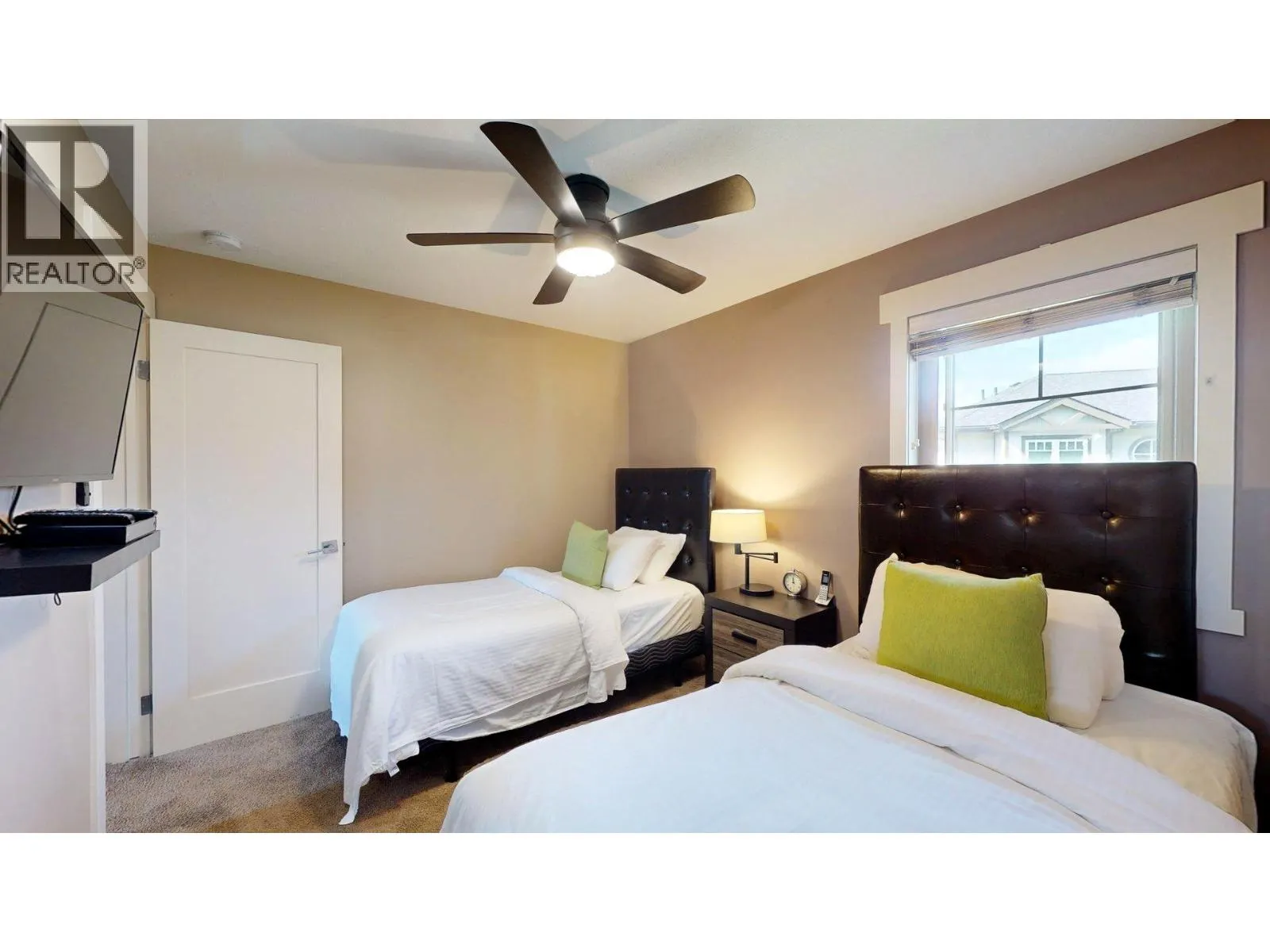 900 BIGHORN Boulevard Unit# 916 C