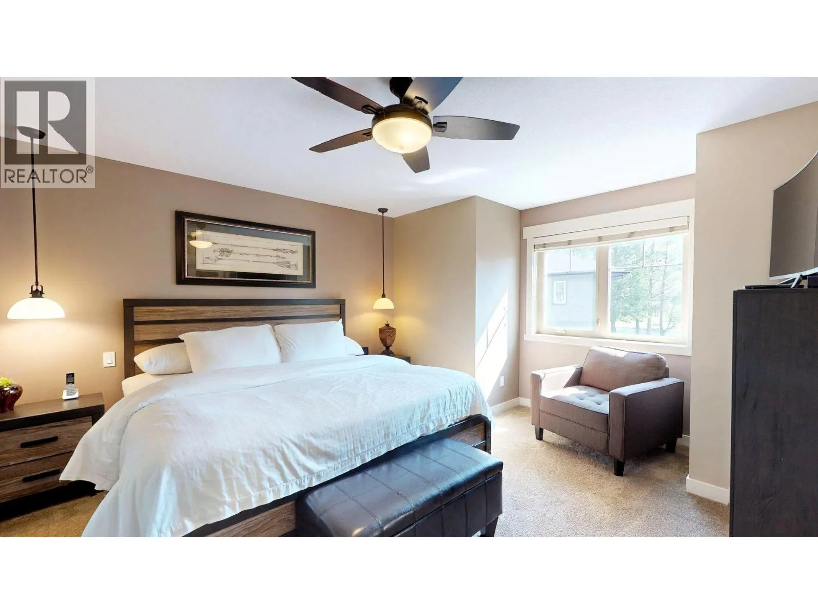 900 BIGHORN Boulevard Unit# 916 C