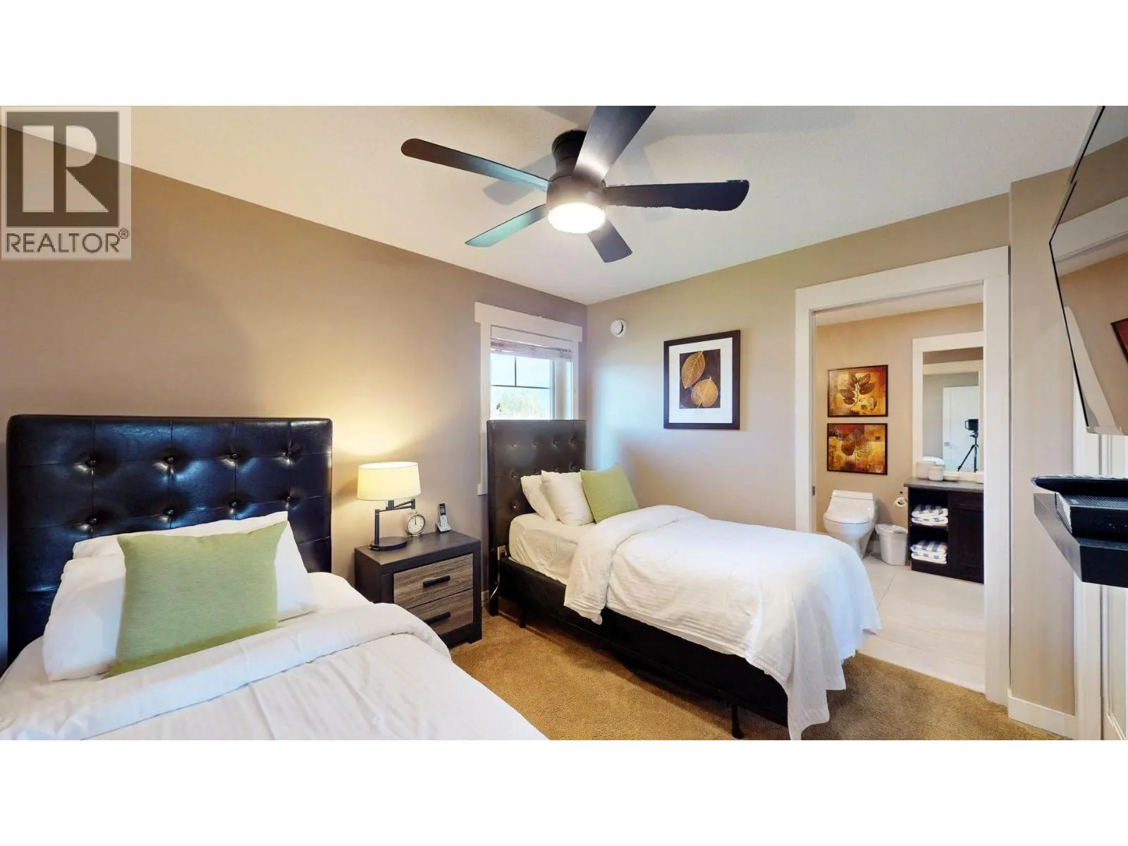 900 BIGHORN Boulevard Unit# 916 C