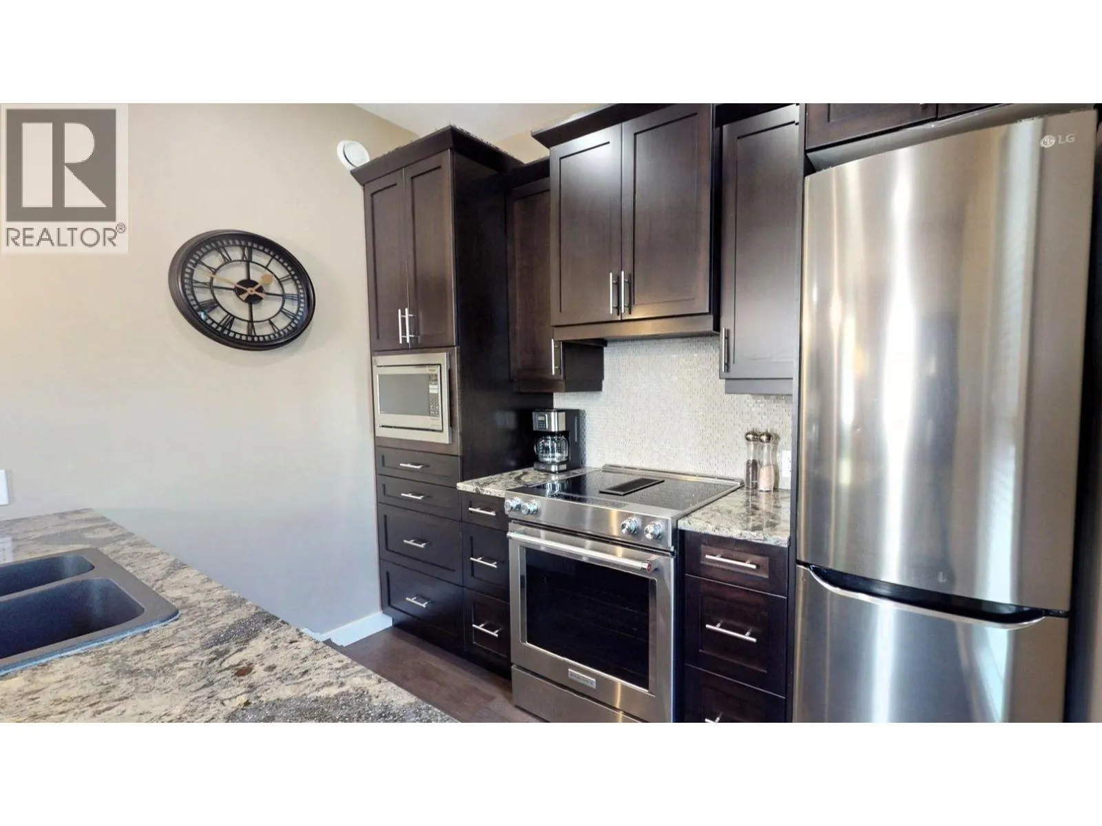 900 BIGHORN Boulevard Unit# 916 C