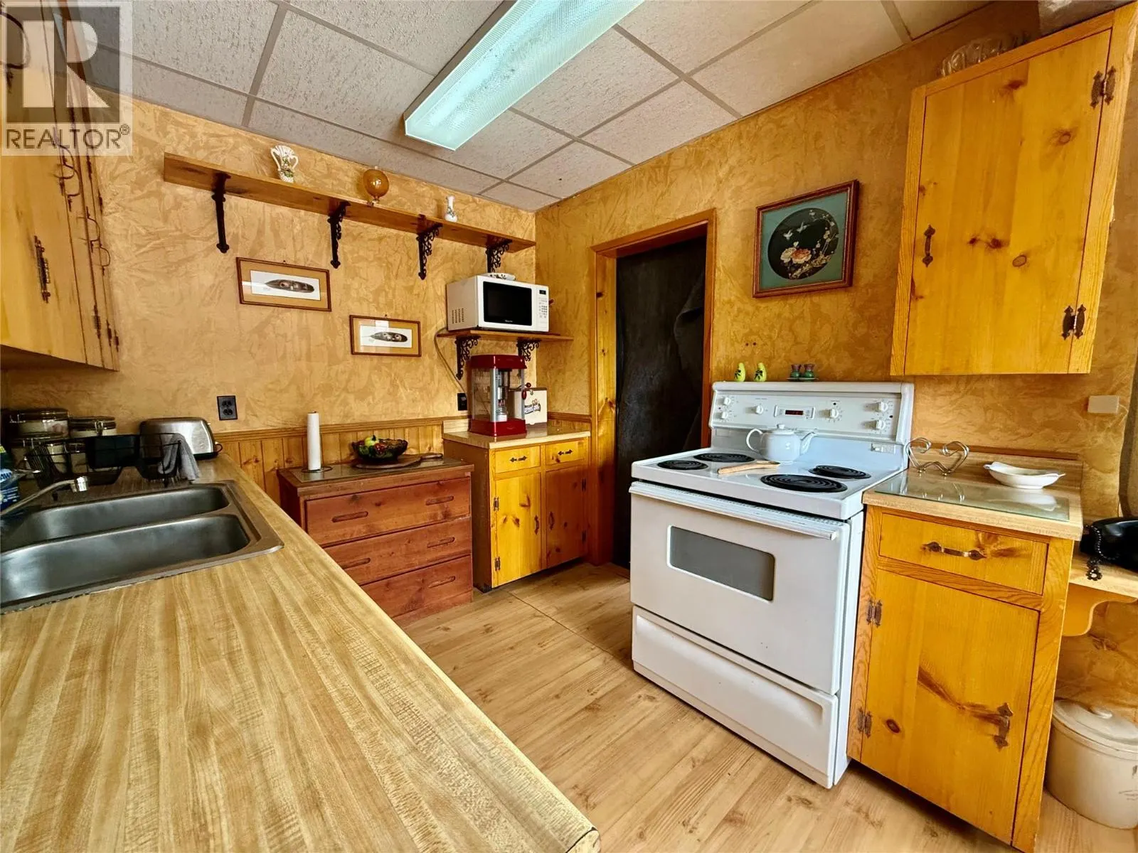 4176 Princeton Summerland Road