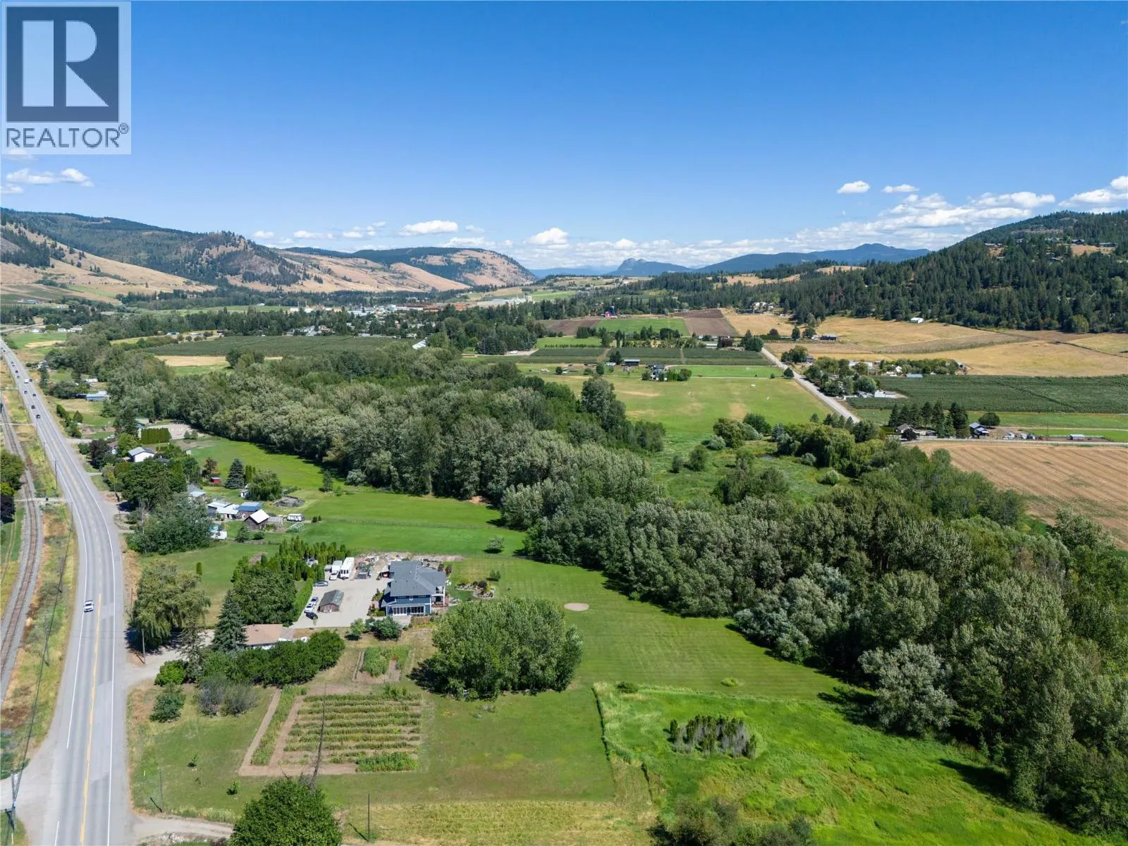 6984 Highway 6