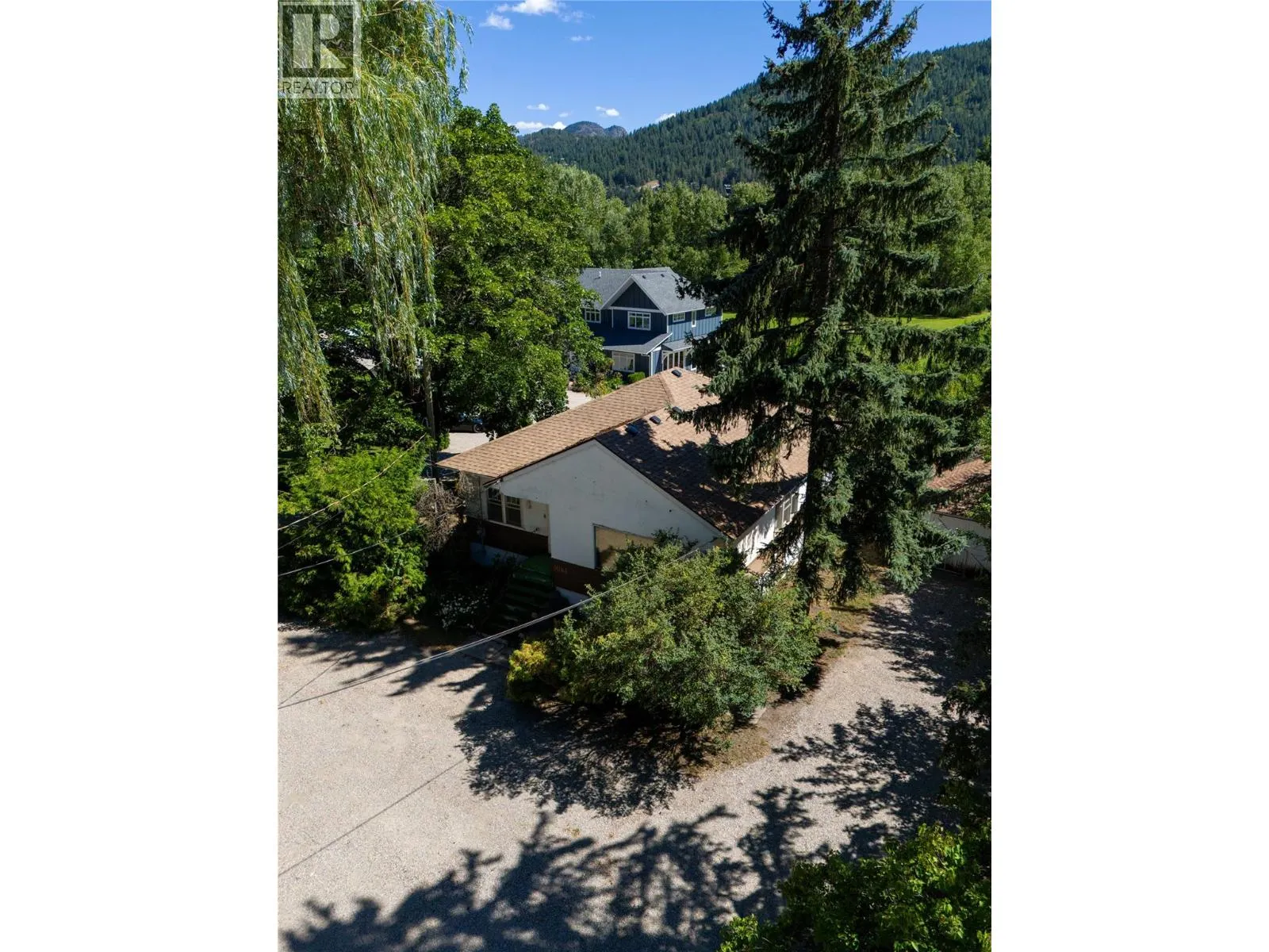 6984 Highway 6