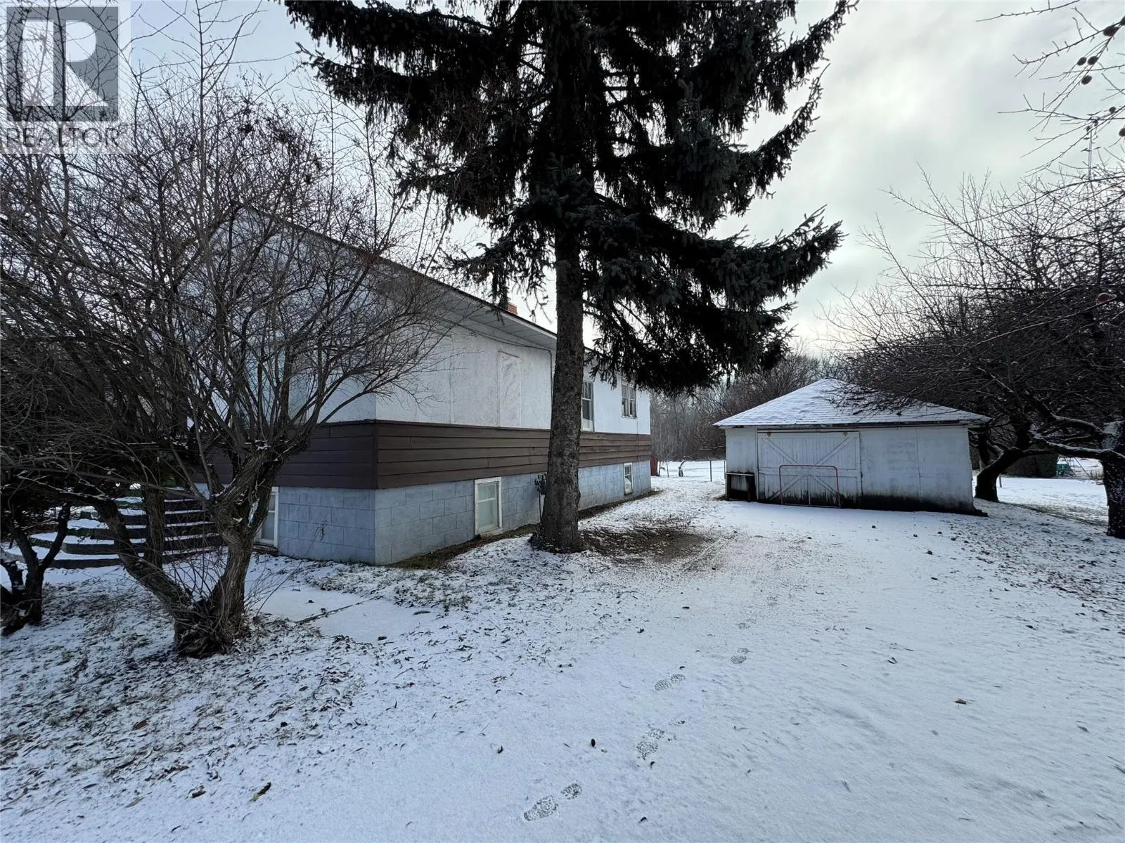 6984 Highway 6