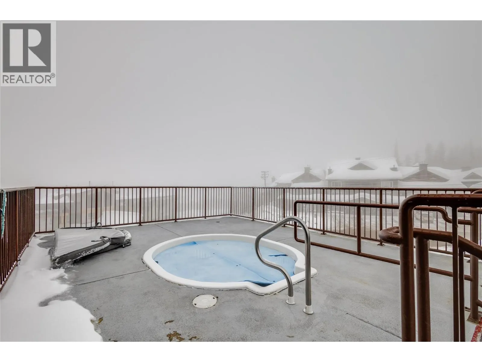 5335 Big White Road Unit# 401
