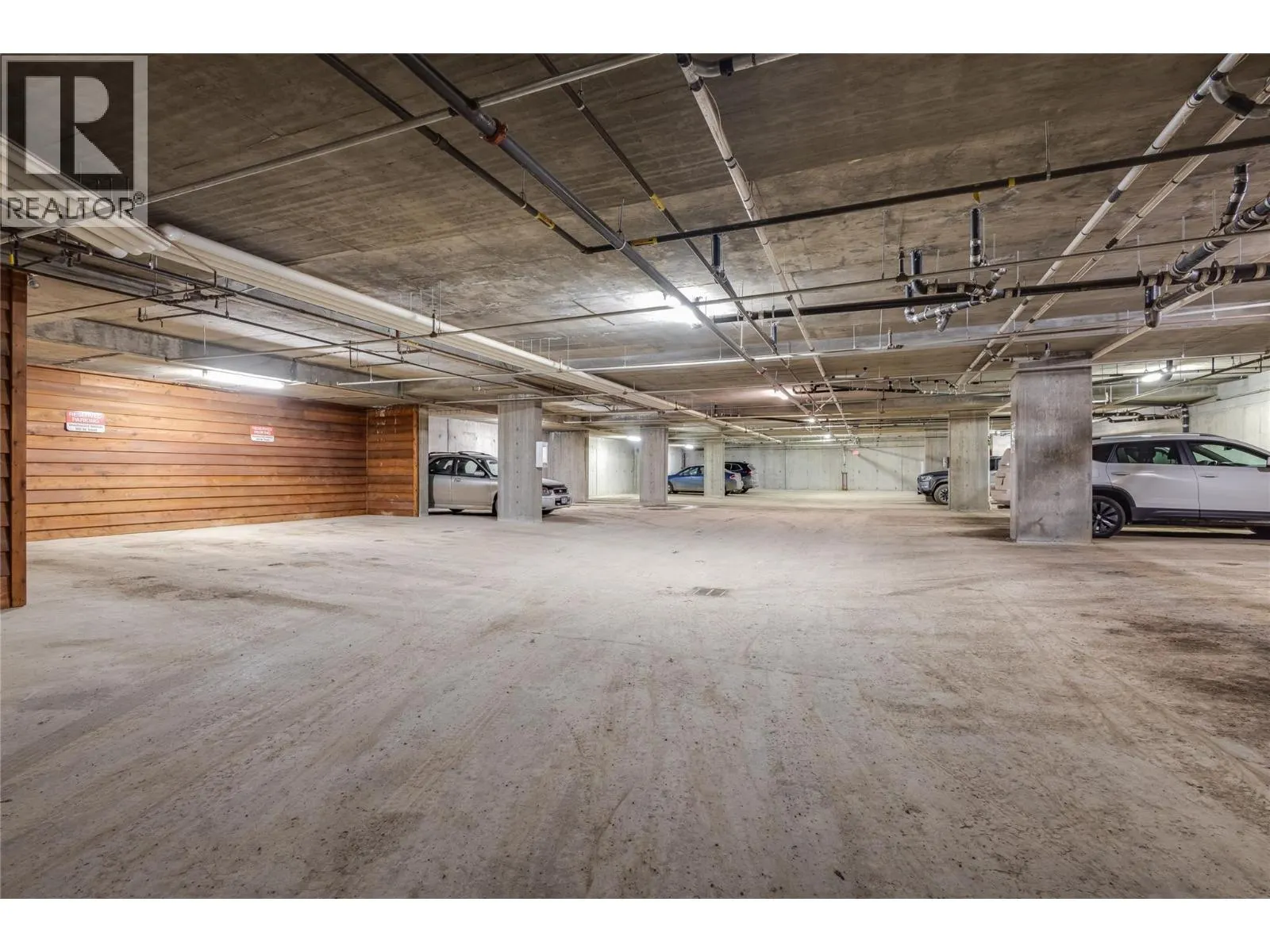5335 Big White Road Unit# 401