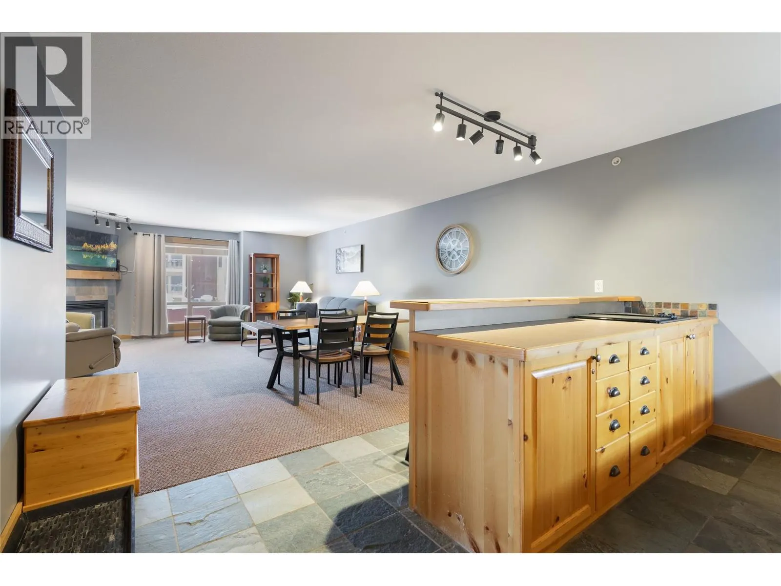 5335 Big White Road Unit# 401