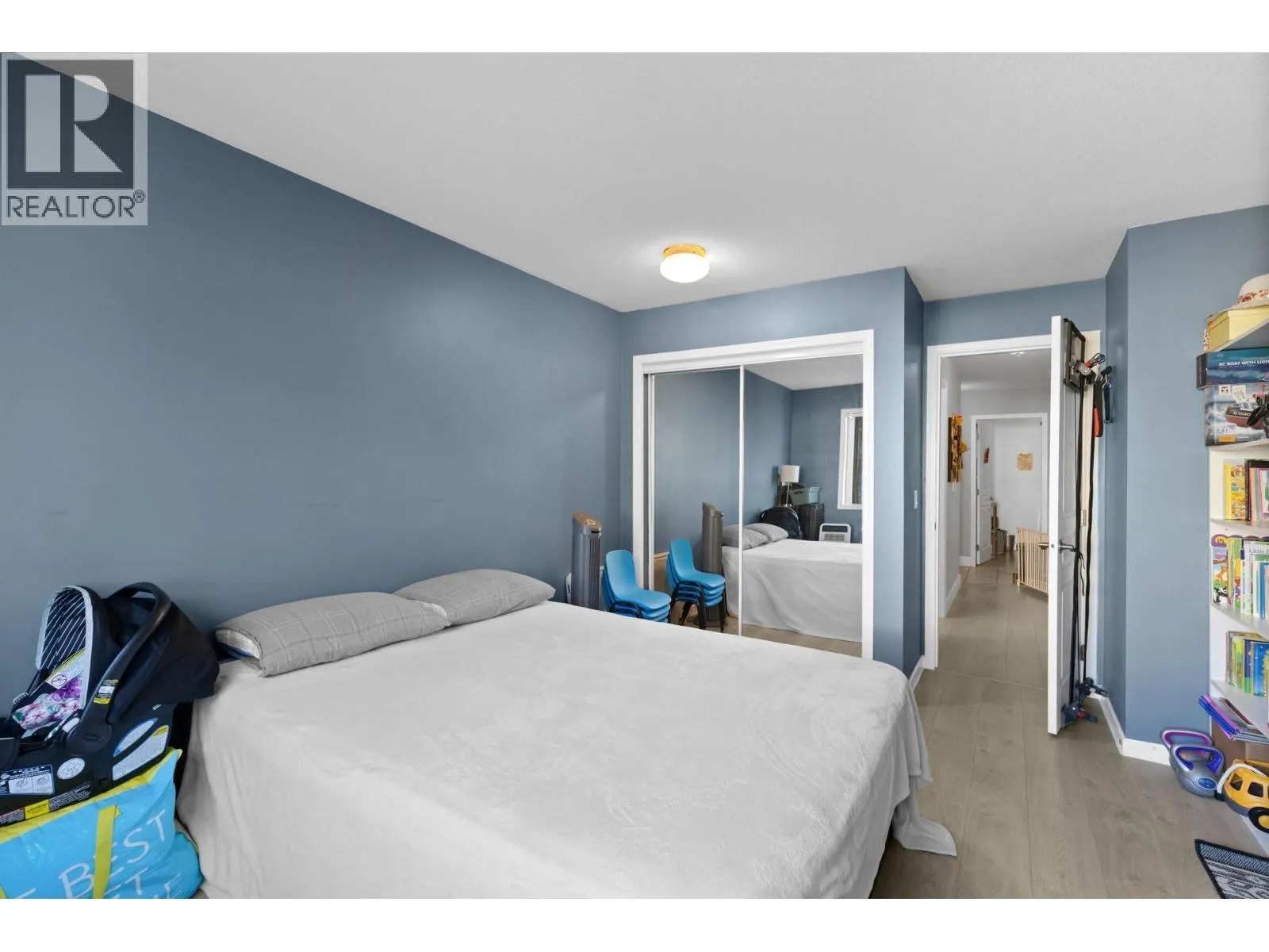 727 Houghton Road Unit# 212