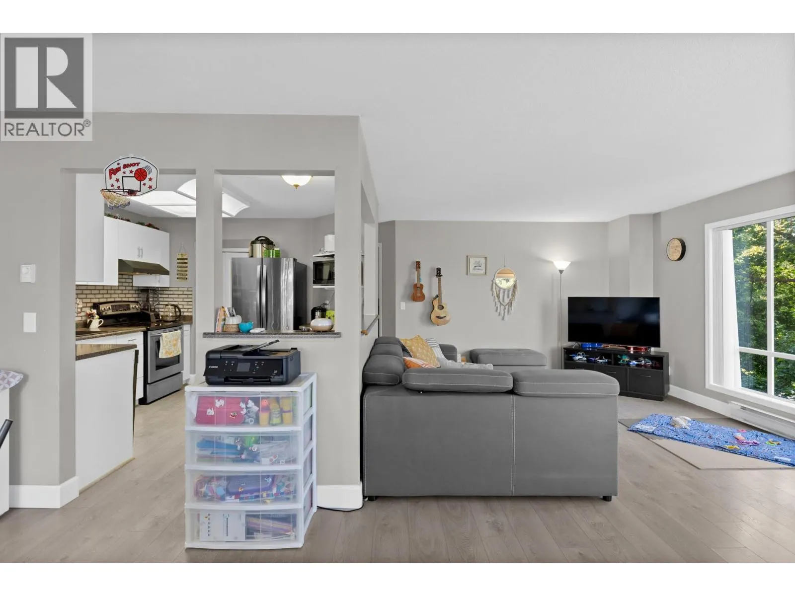 727 Houghton Road Unit# 212