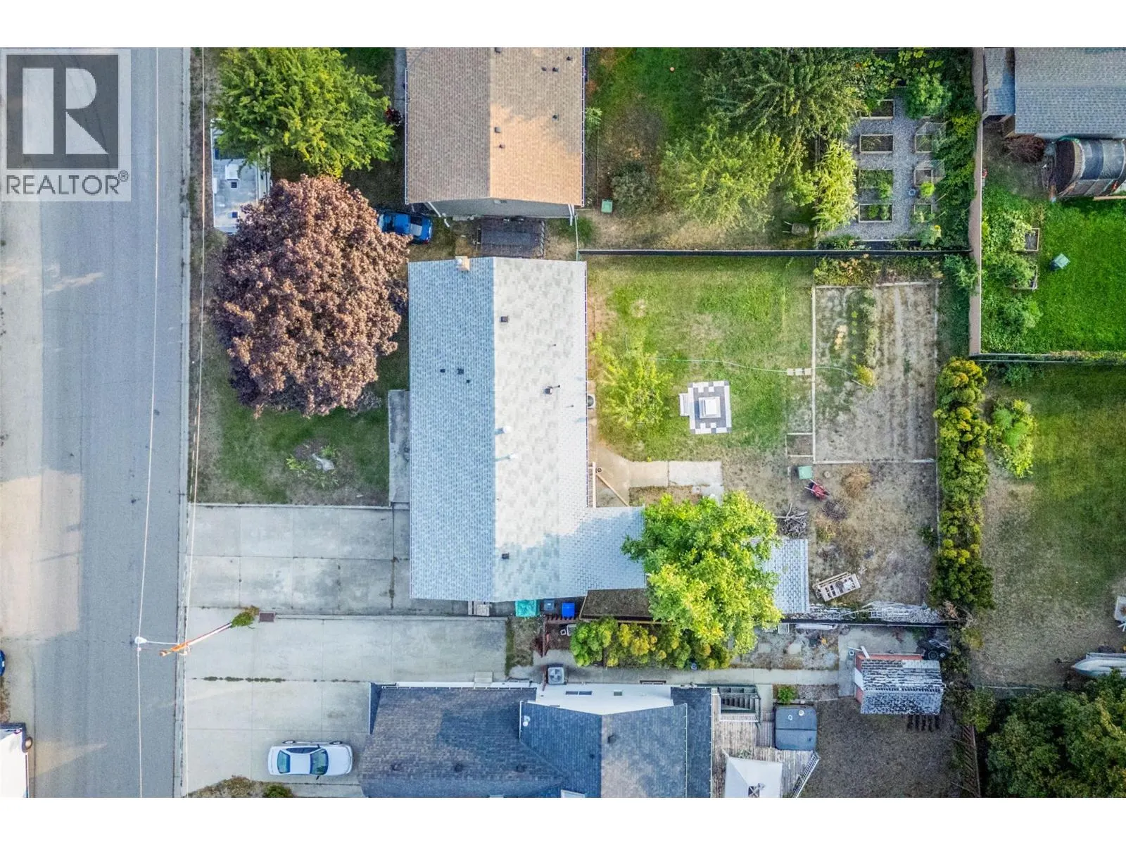 320 Prior Road N