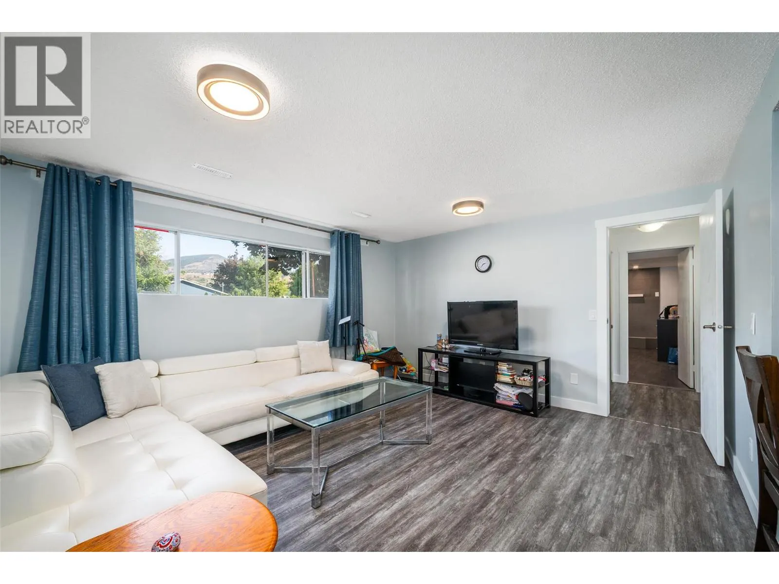 320 Prior Road N