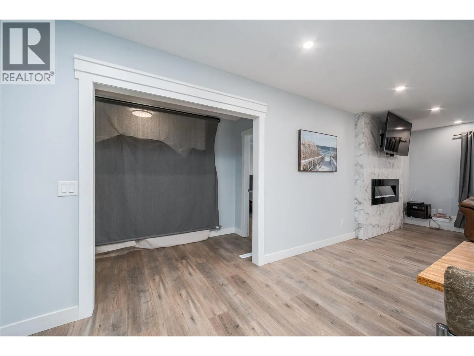 320 Prior Road N