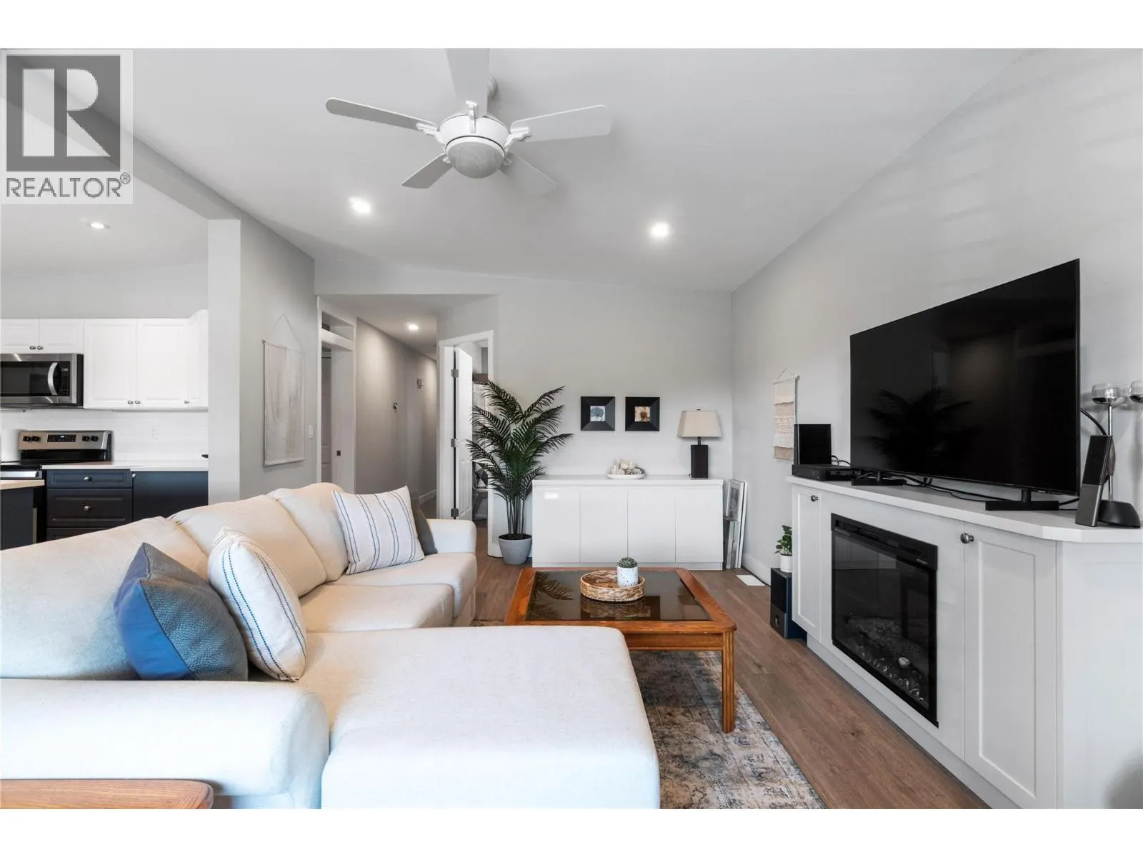 728 Elderberry Walk