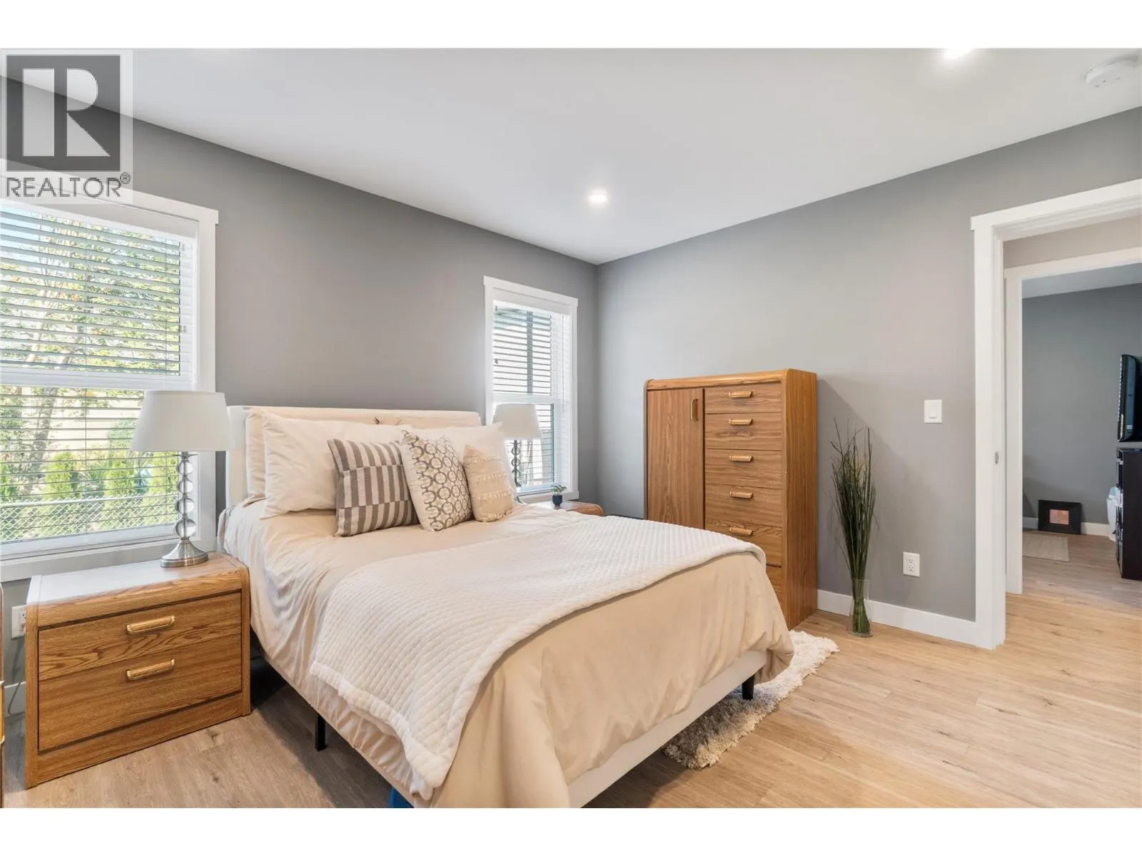 728 Elderberry Walk
