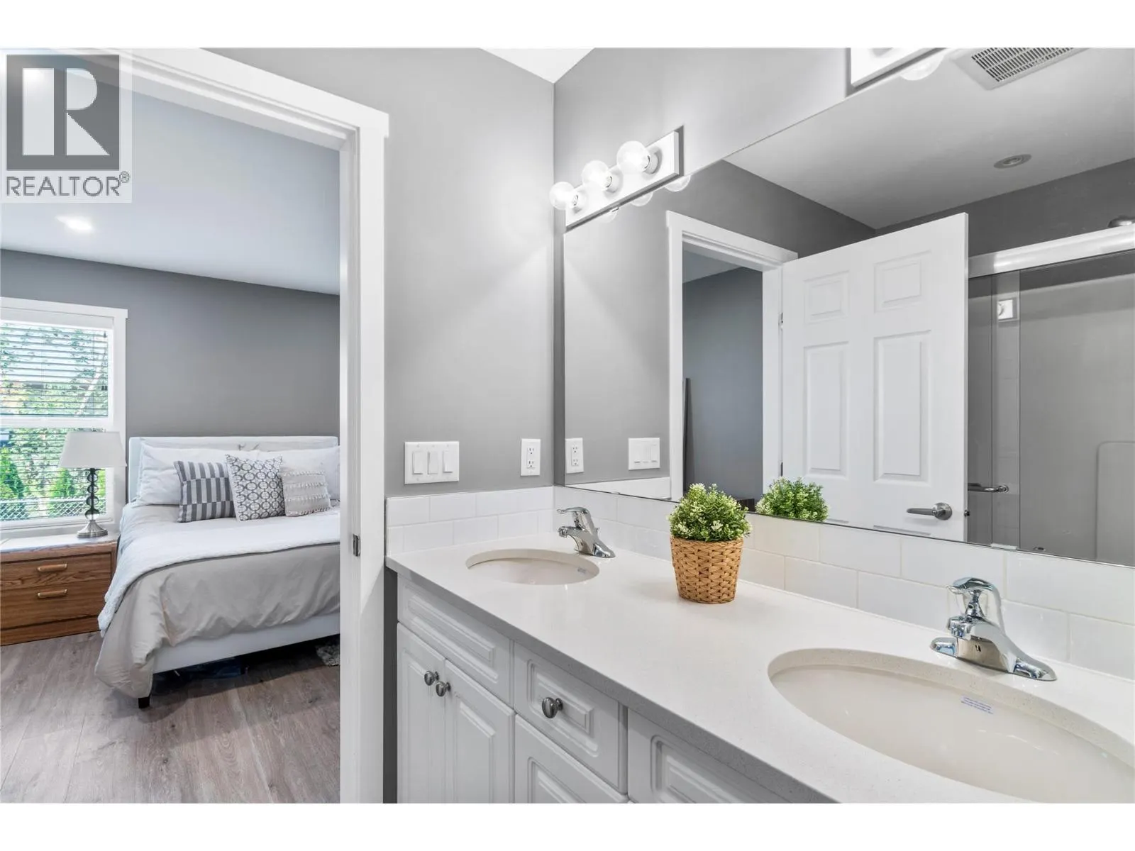 728 Elderberry Walk