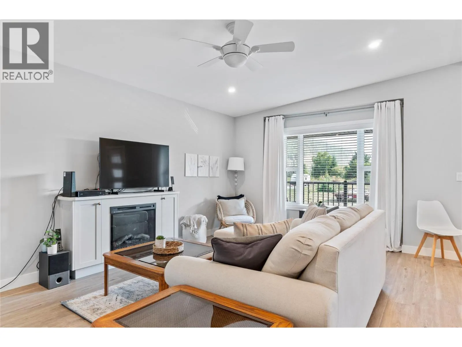 728 Elderberry Walk