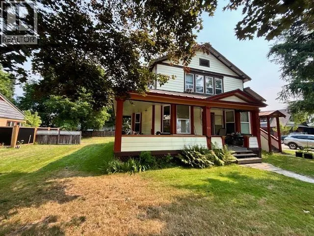 614 Mackenzie Avenue