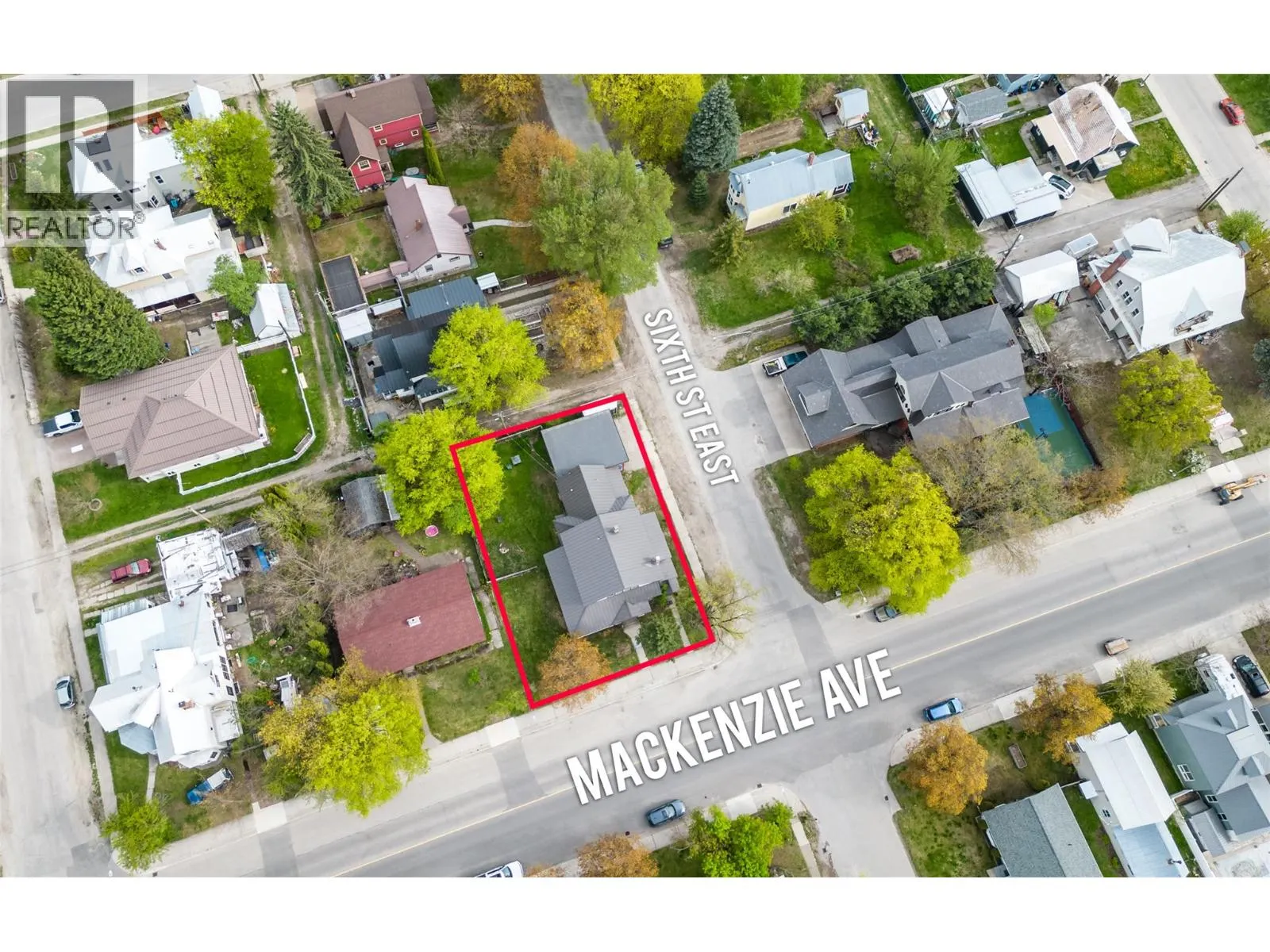 614 Mackenzie Avenue