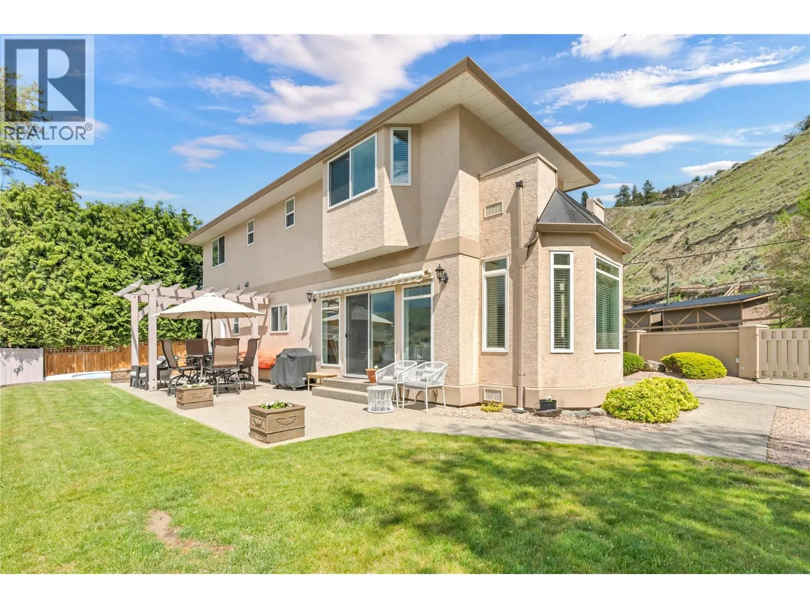4597 Lakeside Road