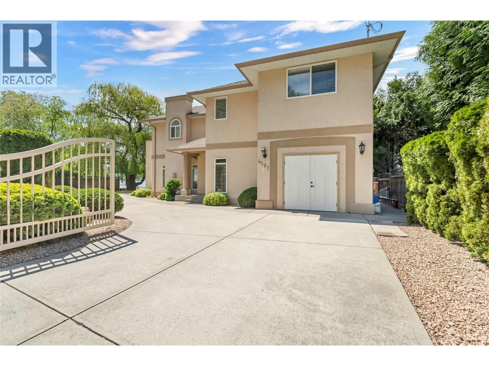 4597 Lakeside Road