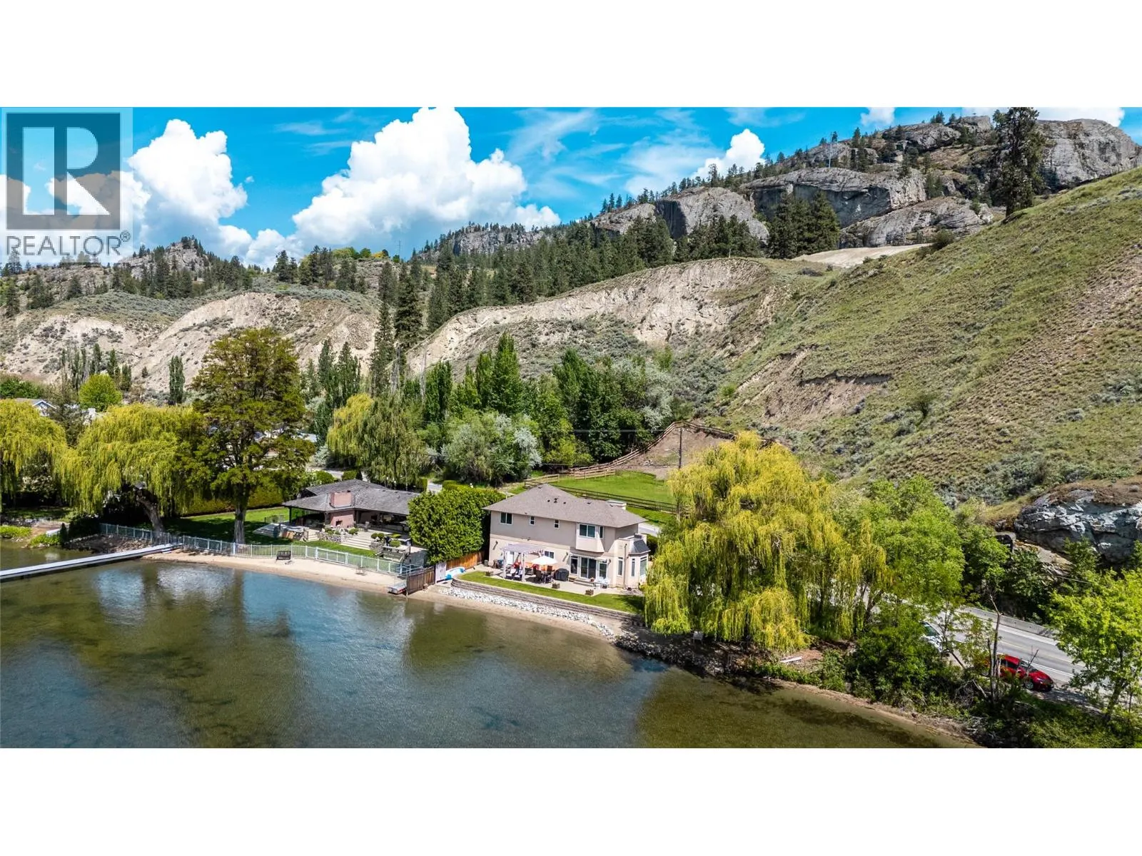 4597 Lakeside Road