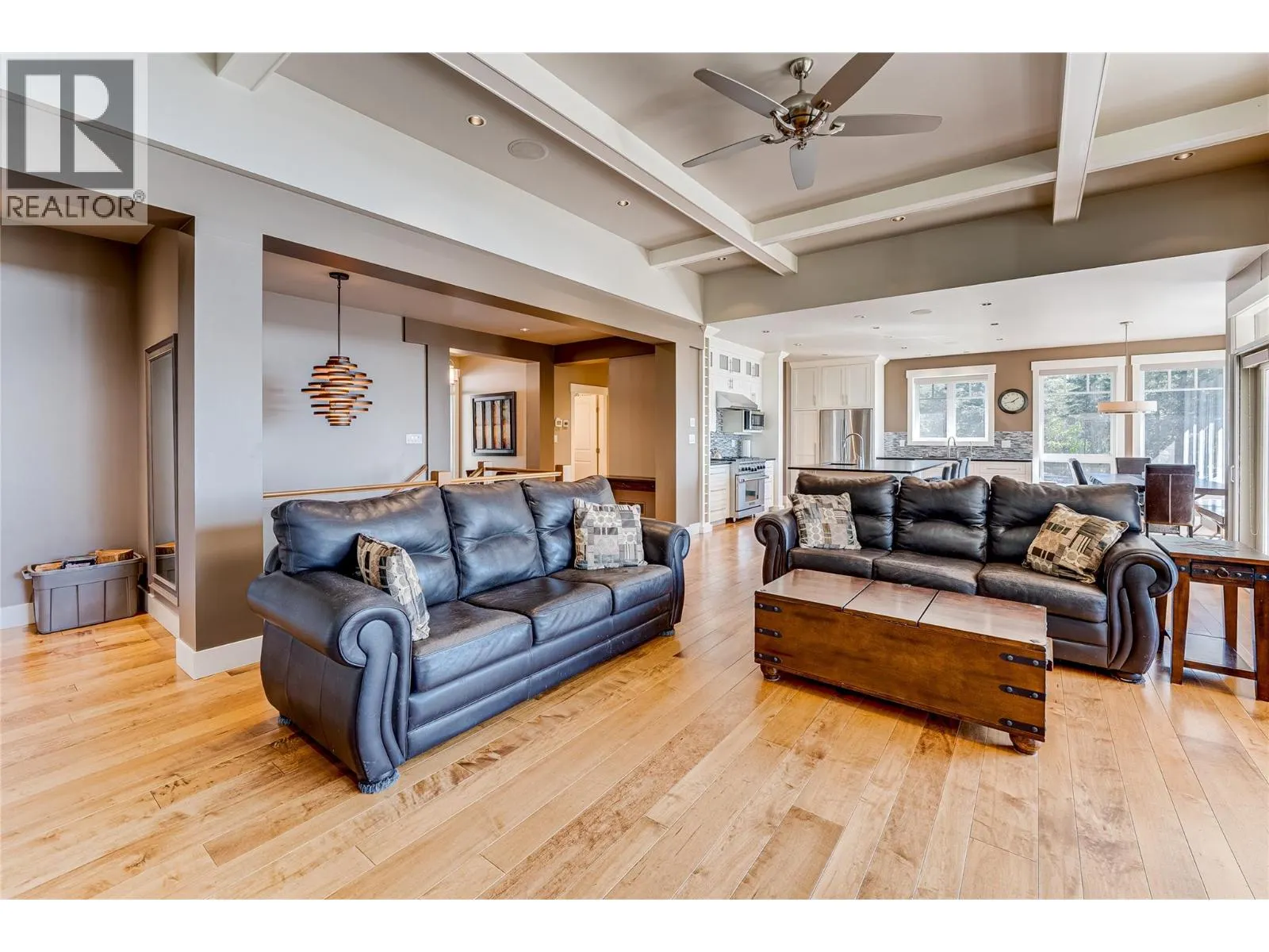 6054 Lynx Drive