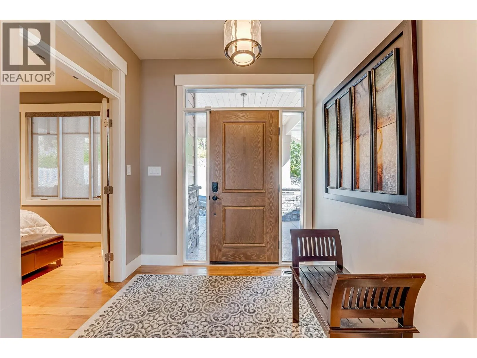 6054 Lynx Drive