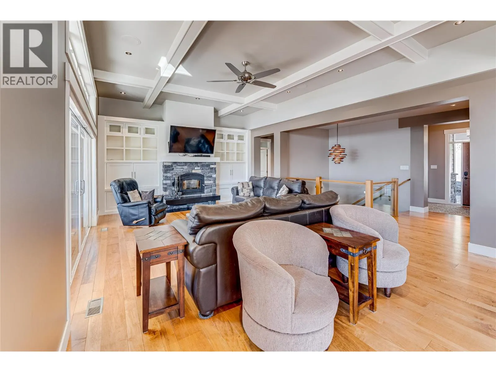 6054 Lynx Drive