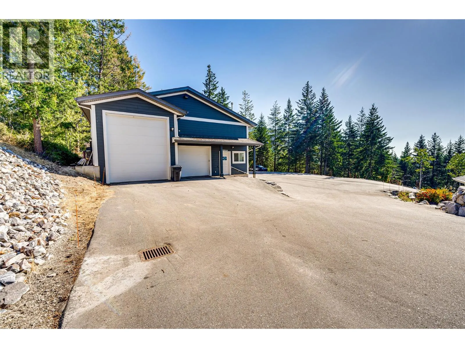 6054 Lynx Drive