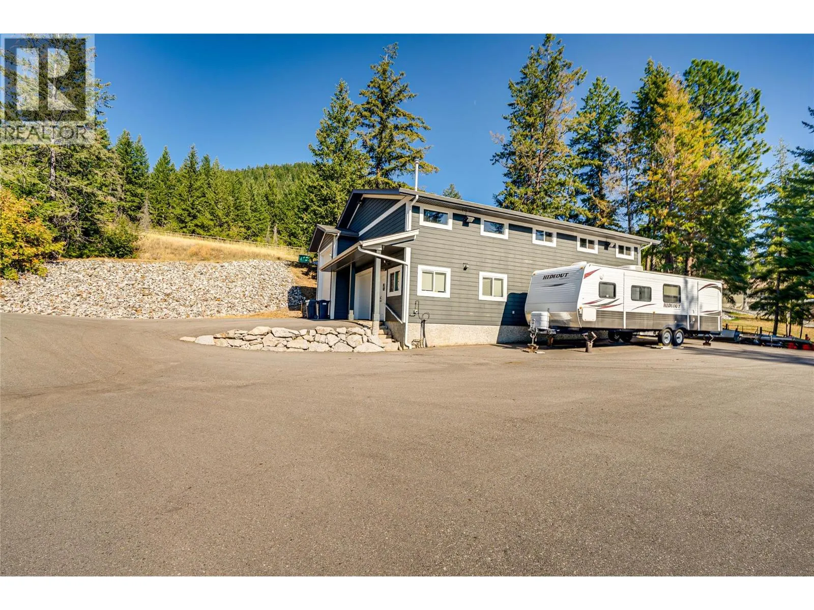 6054 Lynx Drive