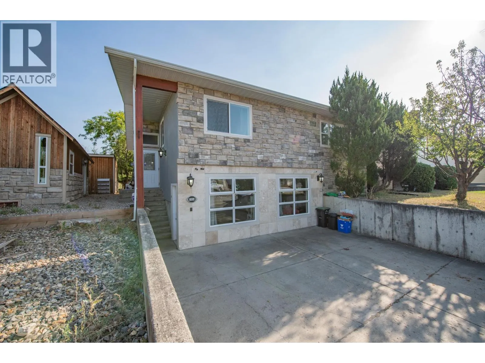 1504 Pottery Road