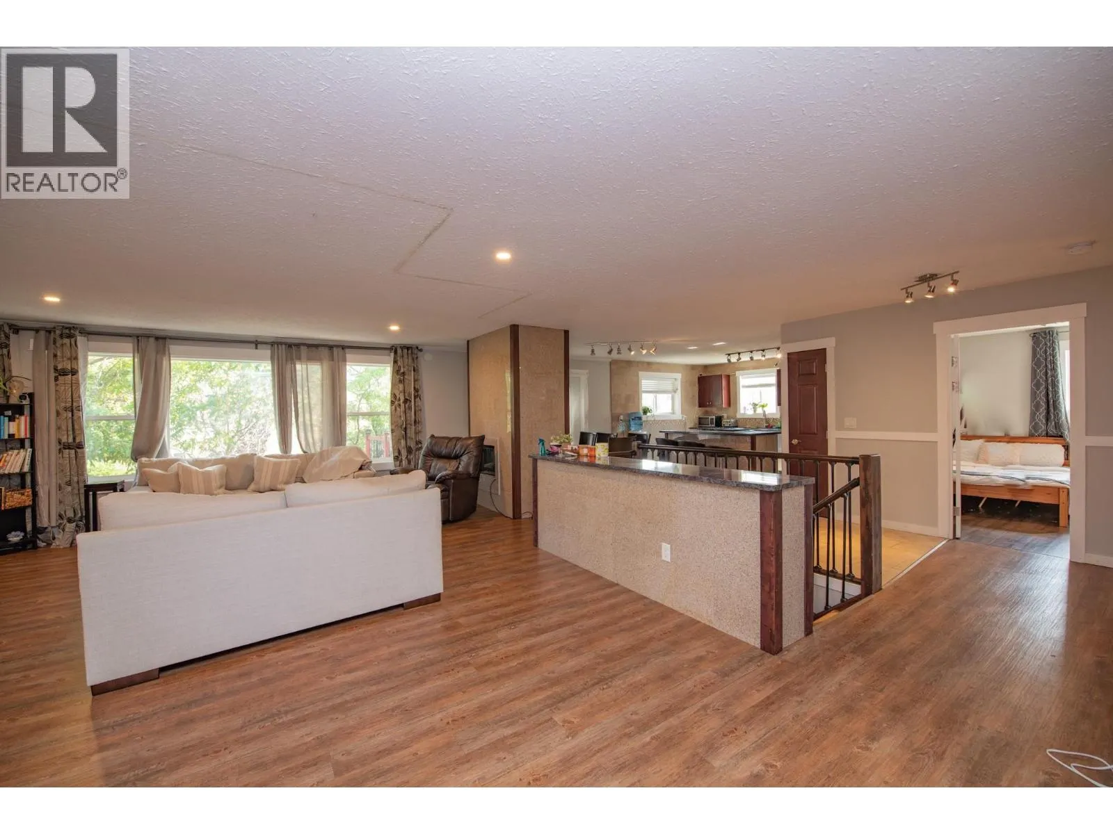 1504 Pottery Road