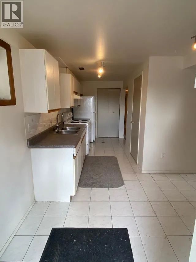 3605 20 Crescent