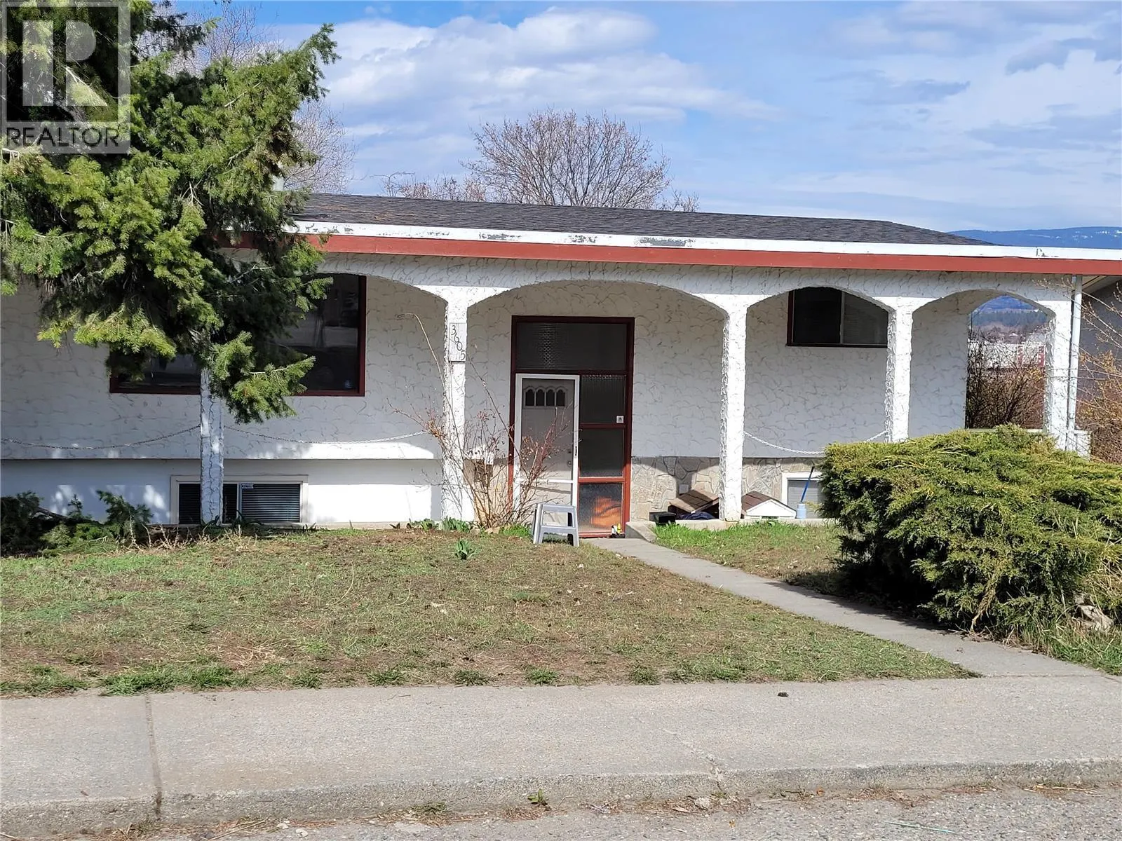 3605 20 Crescent