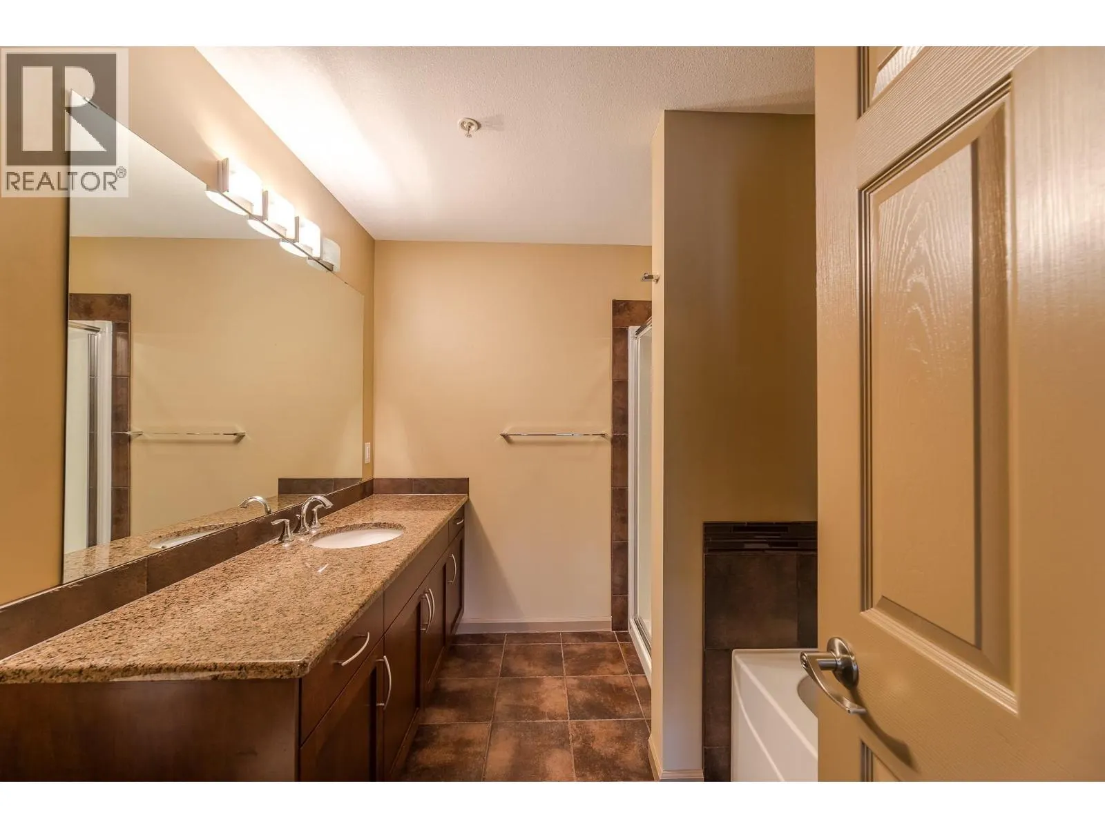 3589 Skaha Lake Road Unit# 204