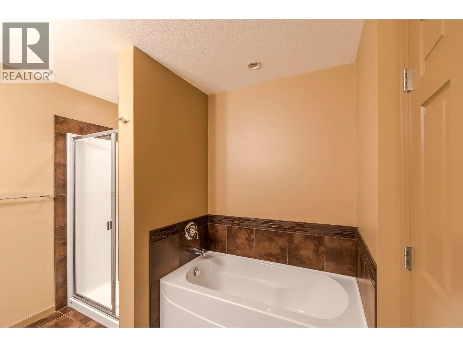 3589 Skaha Lake Road Unit# 204