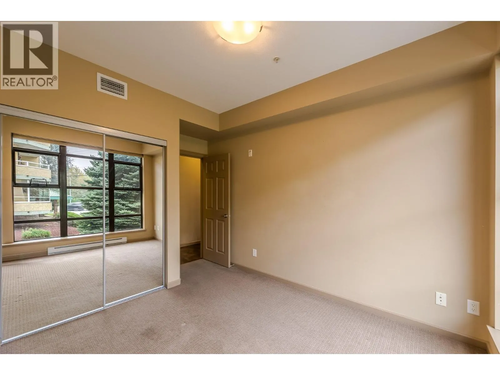 3589 Skaha Lake Road Unit# 204