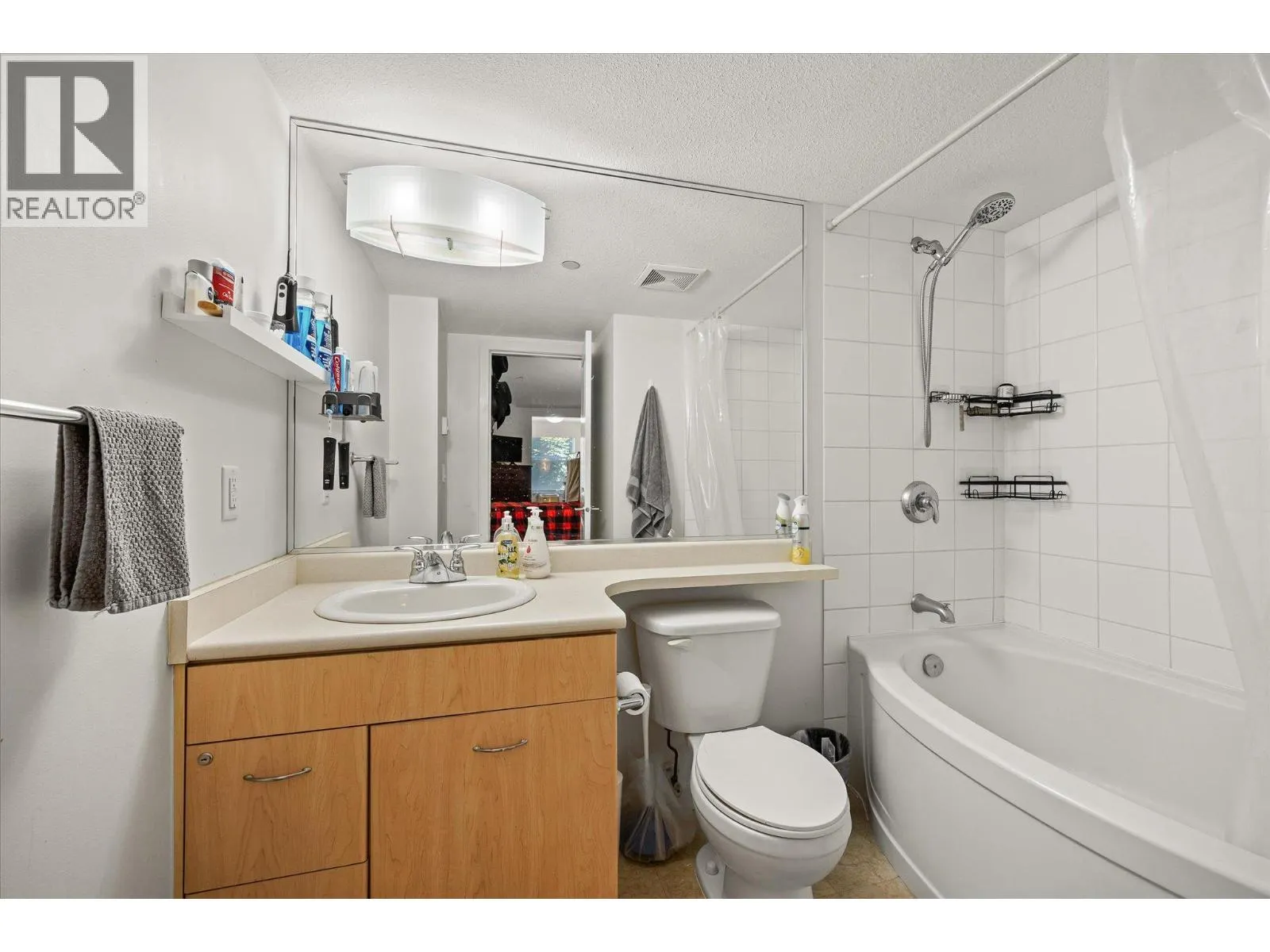 539 Yates Road Unit# 215