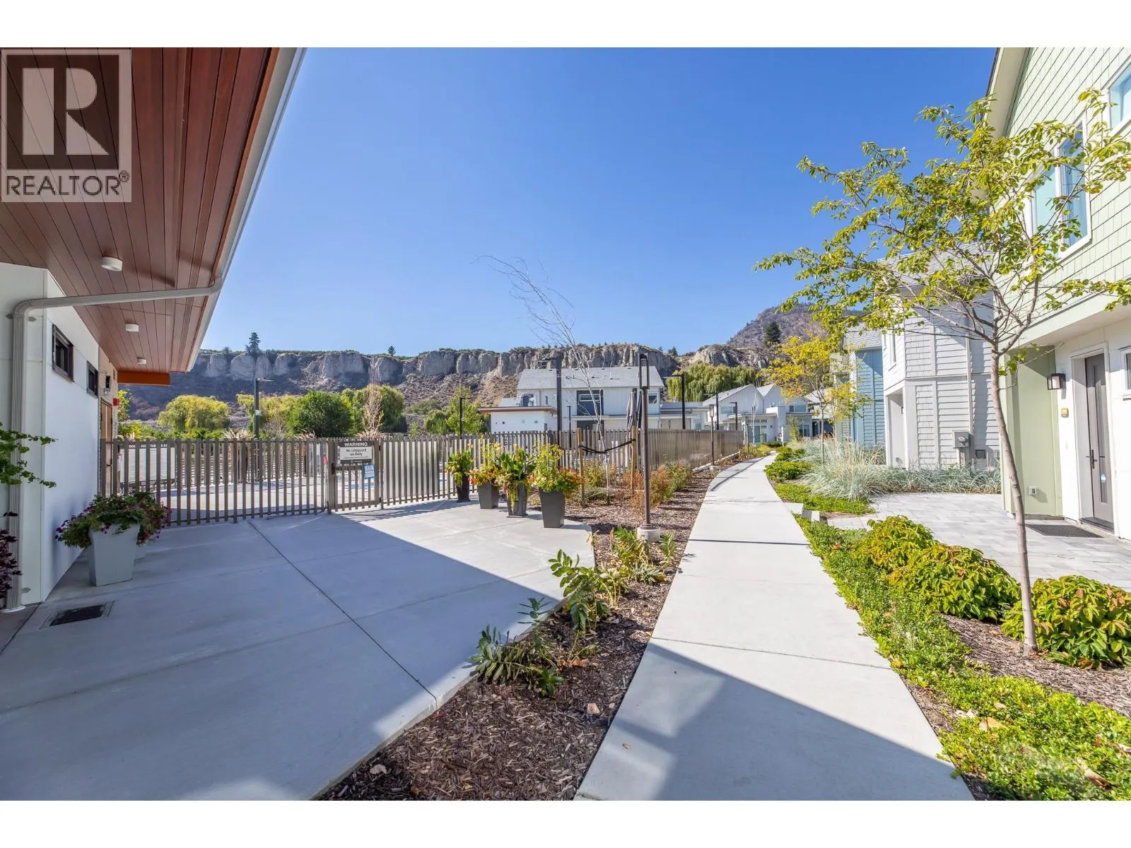 3240 Landry Crescent
