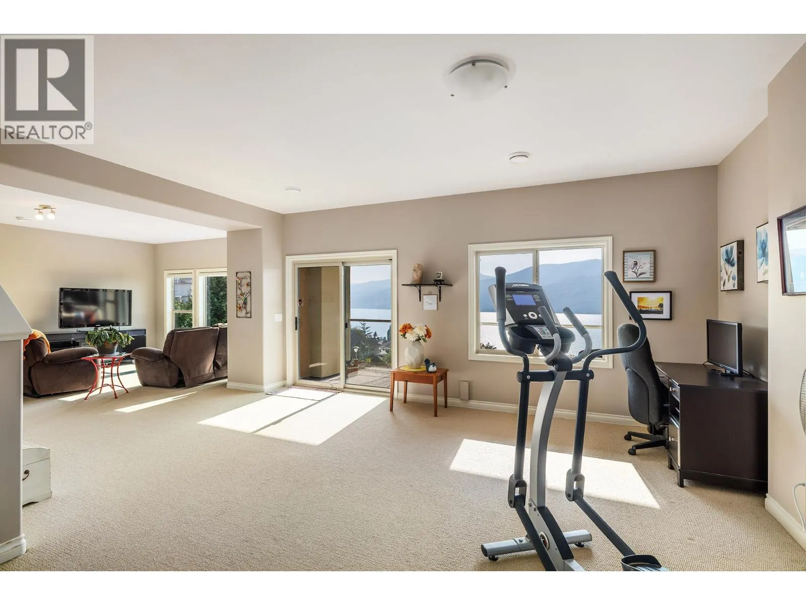 5165 Trepanier Bench Road Unit# 229
