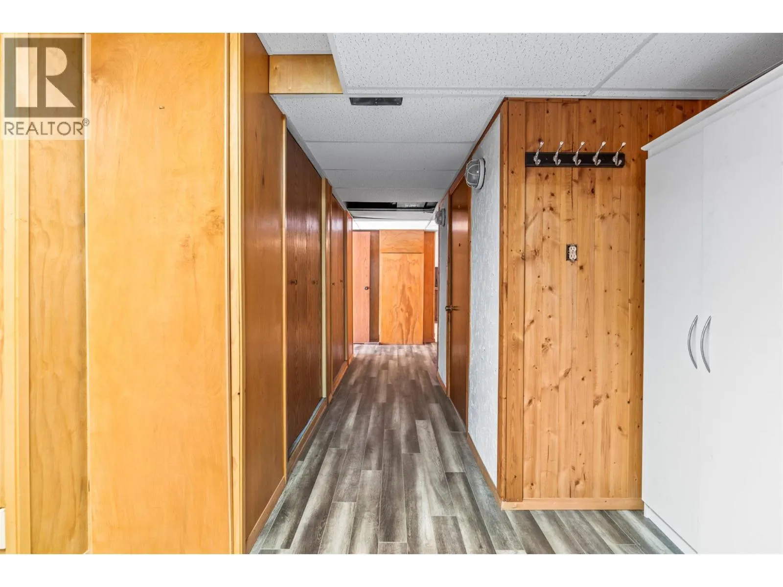 13851 Kickwillie Loop Road