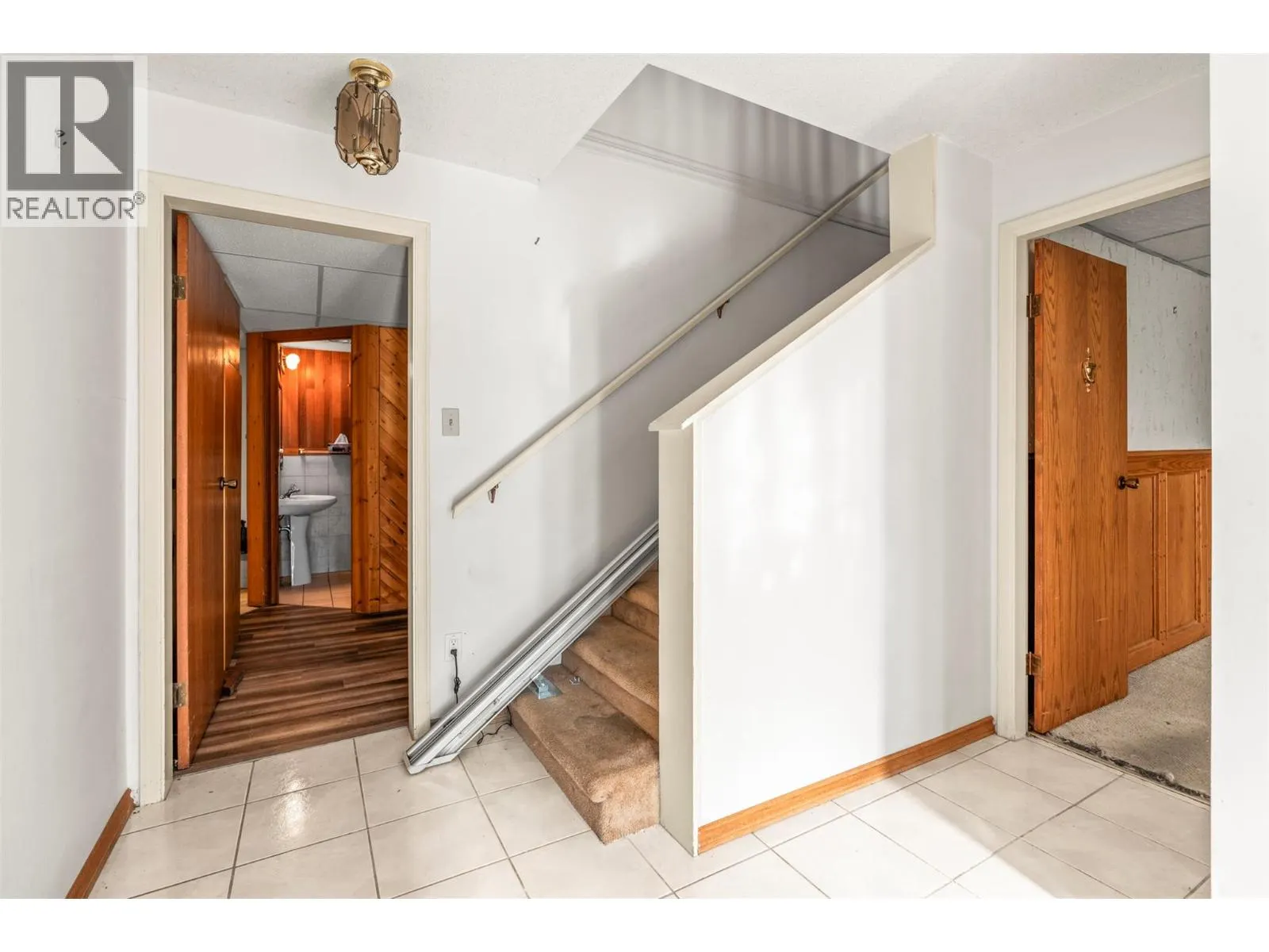 13851 Kickwillie Loop Road