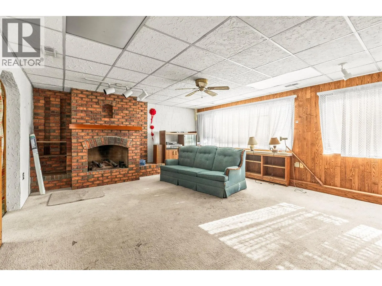 13851 Kickwillie Loop Road