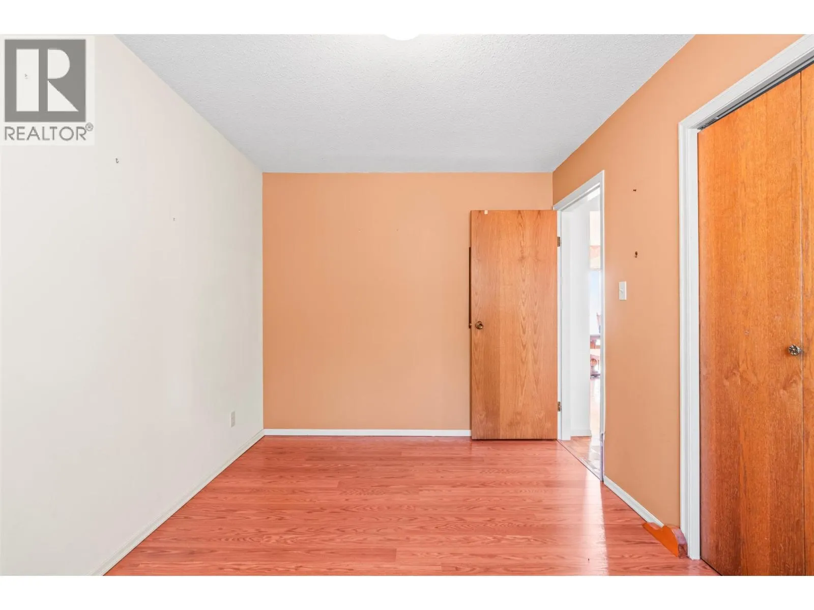 13851 Kickwillie Loop Road