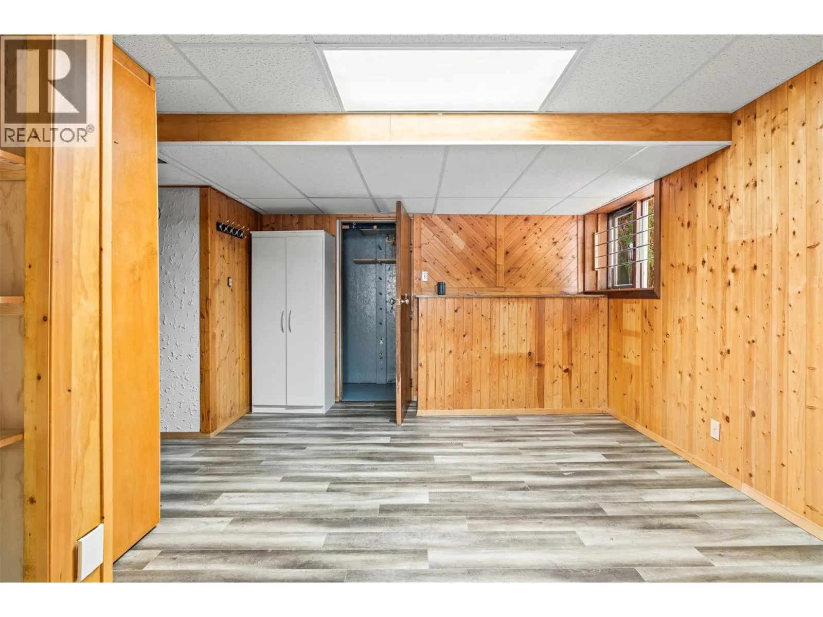 13851 Kickwillie Loop Road