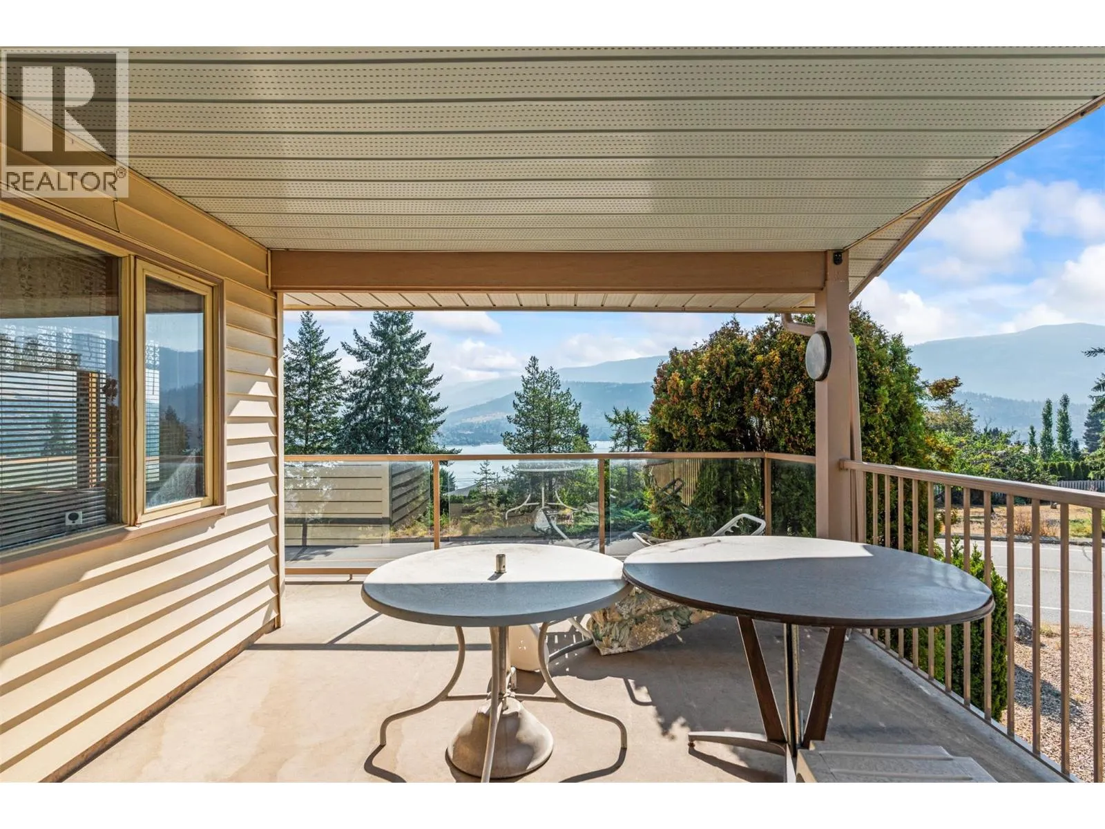 13851 Kickwillie Loop Road