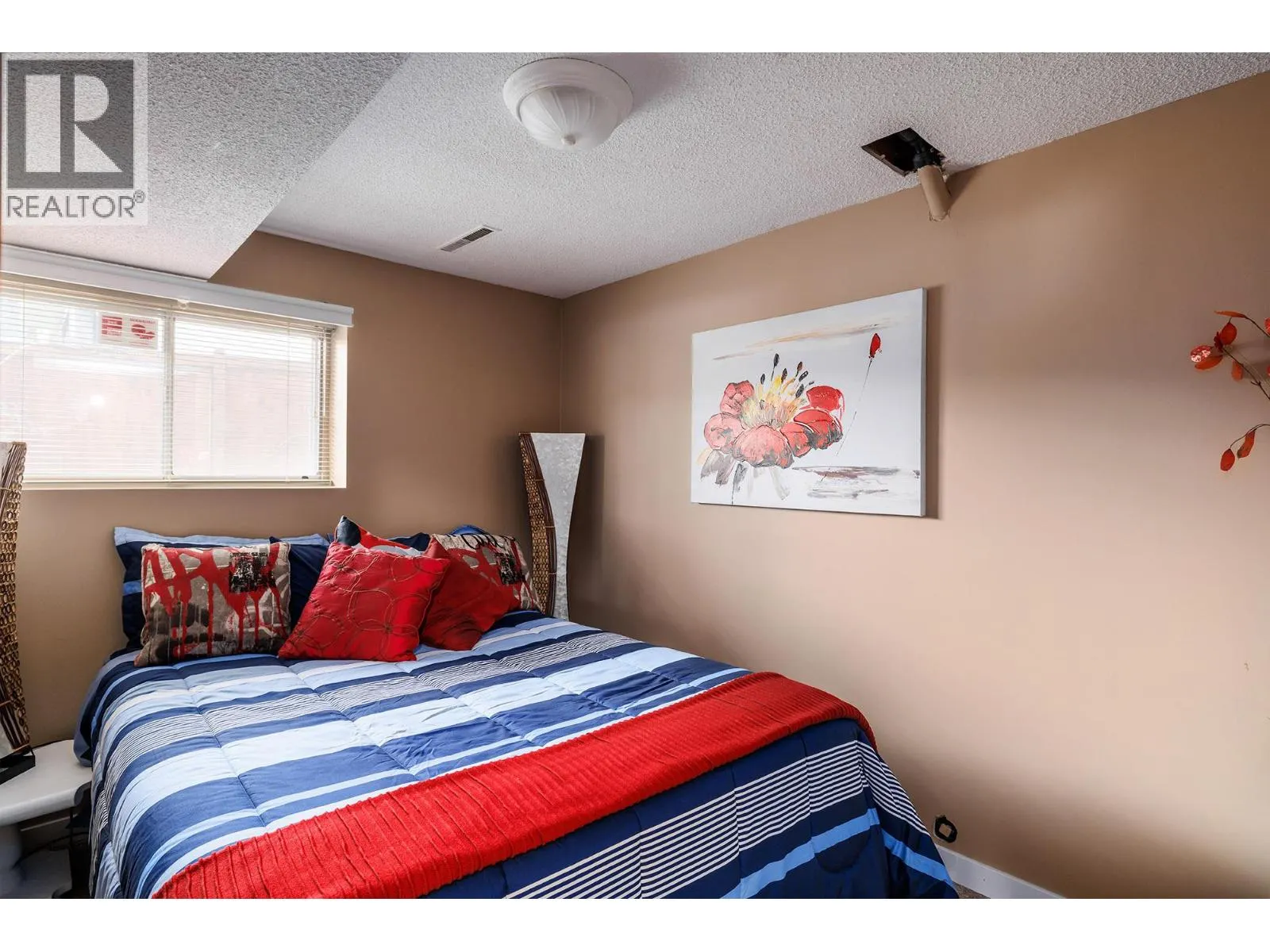 8291 Okanagan Landing Road