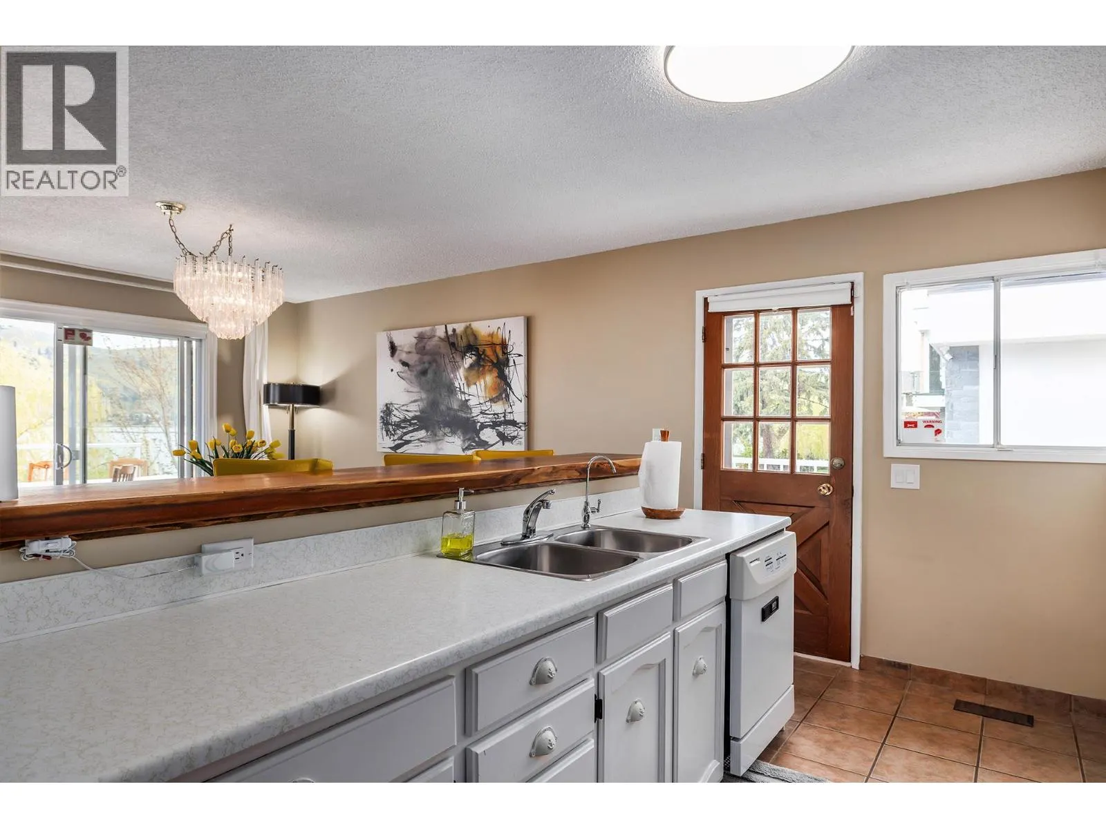 8291 Okanagan Landing Road